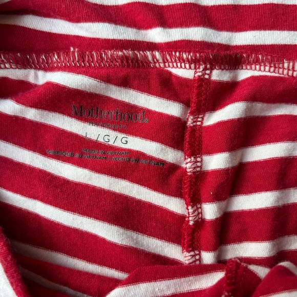 Motherhood, maternity, red striped shorts size large - Picture 2 of 5